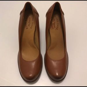 Kork-Ease Women’s Simone Leather Stacked Heels